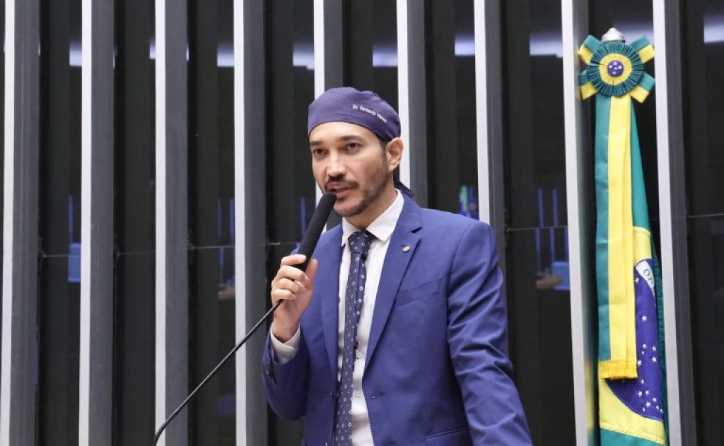 Câmara aprova permissão para comunidades terapêuticas acolherem crianças e adolescentes