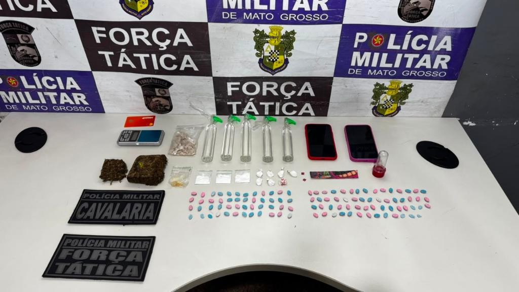 Polícia Militar apreende 172 porções de drogas e prende mulher suspeita por tráfico