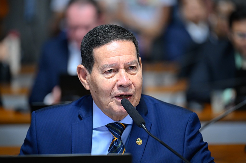 Empréstimo entre Piauí e agência francesa vai a Plenário