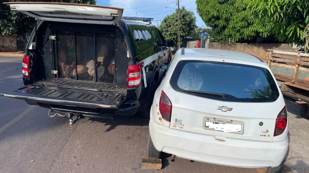 Polícia Civil fecha ponto de tráfico e apreende grande quantidade de drogas em Água Boa